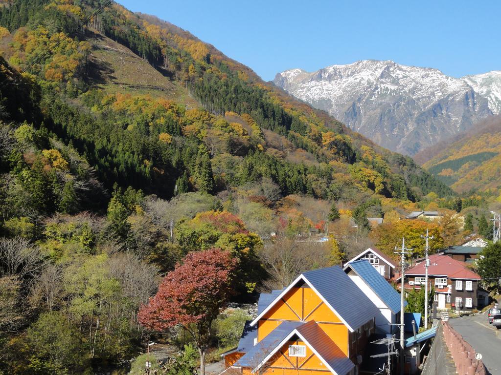 Tanigawadake Raspberry Youth Hostel Minakami Exteriör bild