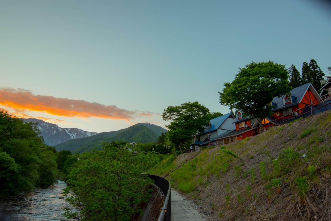Tanigawadake Raspberry Youth Hostel Minakami Exteriör bild